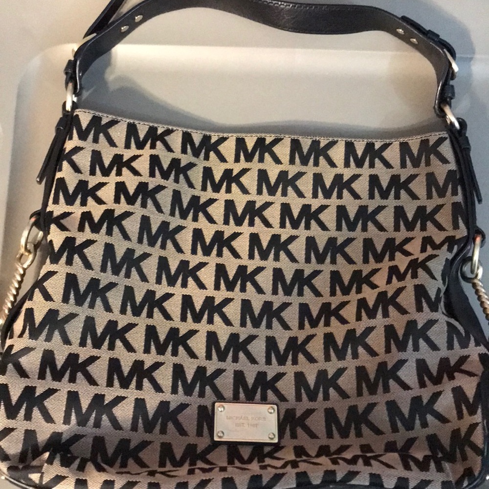 Michael kors tote
